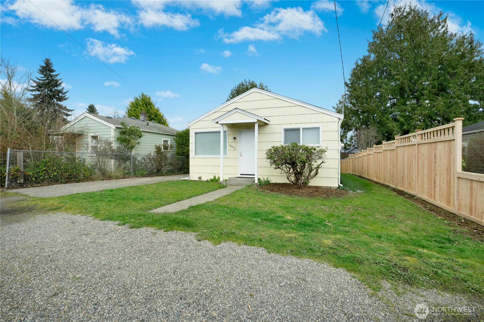 9052 12th Avenue NW, Seattle, WA 98117