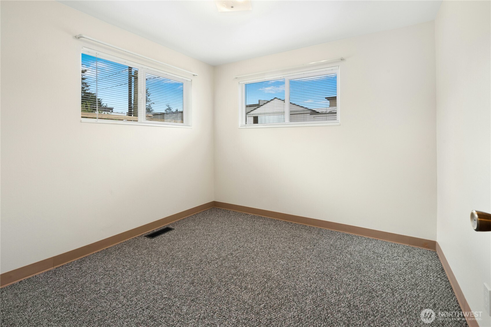 9052 12th Avenue NW, Seattle, WA 98117