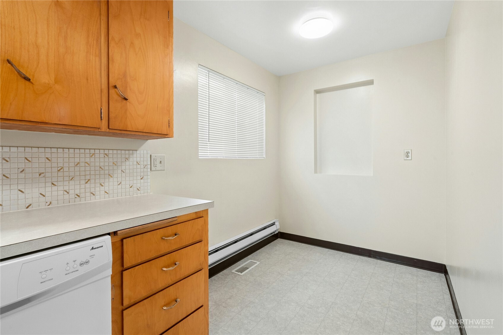 9052 12th Avenue NW, Seattle, WA 98117