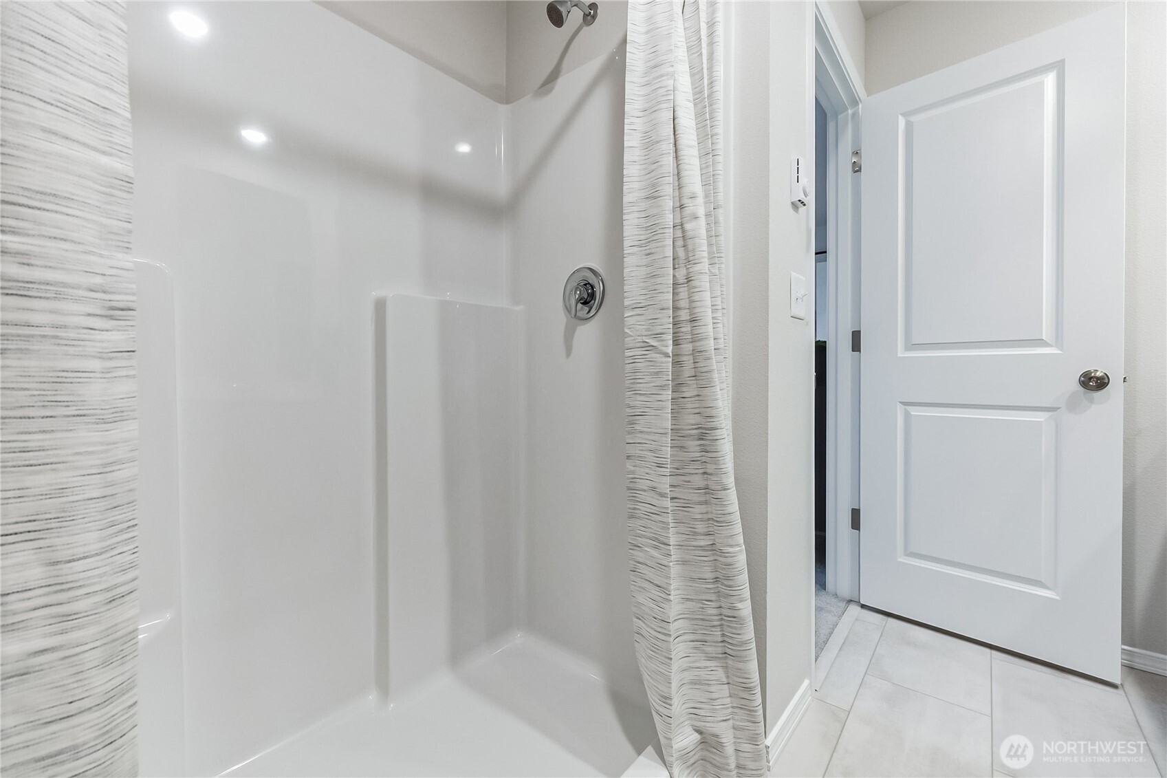 34140 Emerald Ridge Avenue SE, Black Diamond, WA 98010