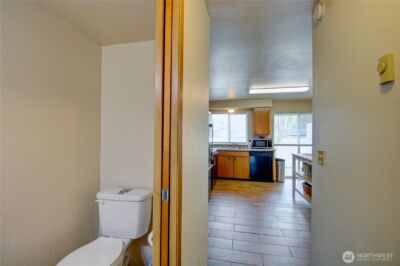 811 S Laventure Road #C, Mount Vernon, WA 98274 - Photo 12