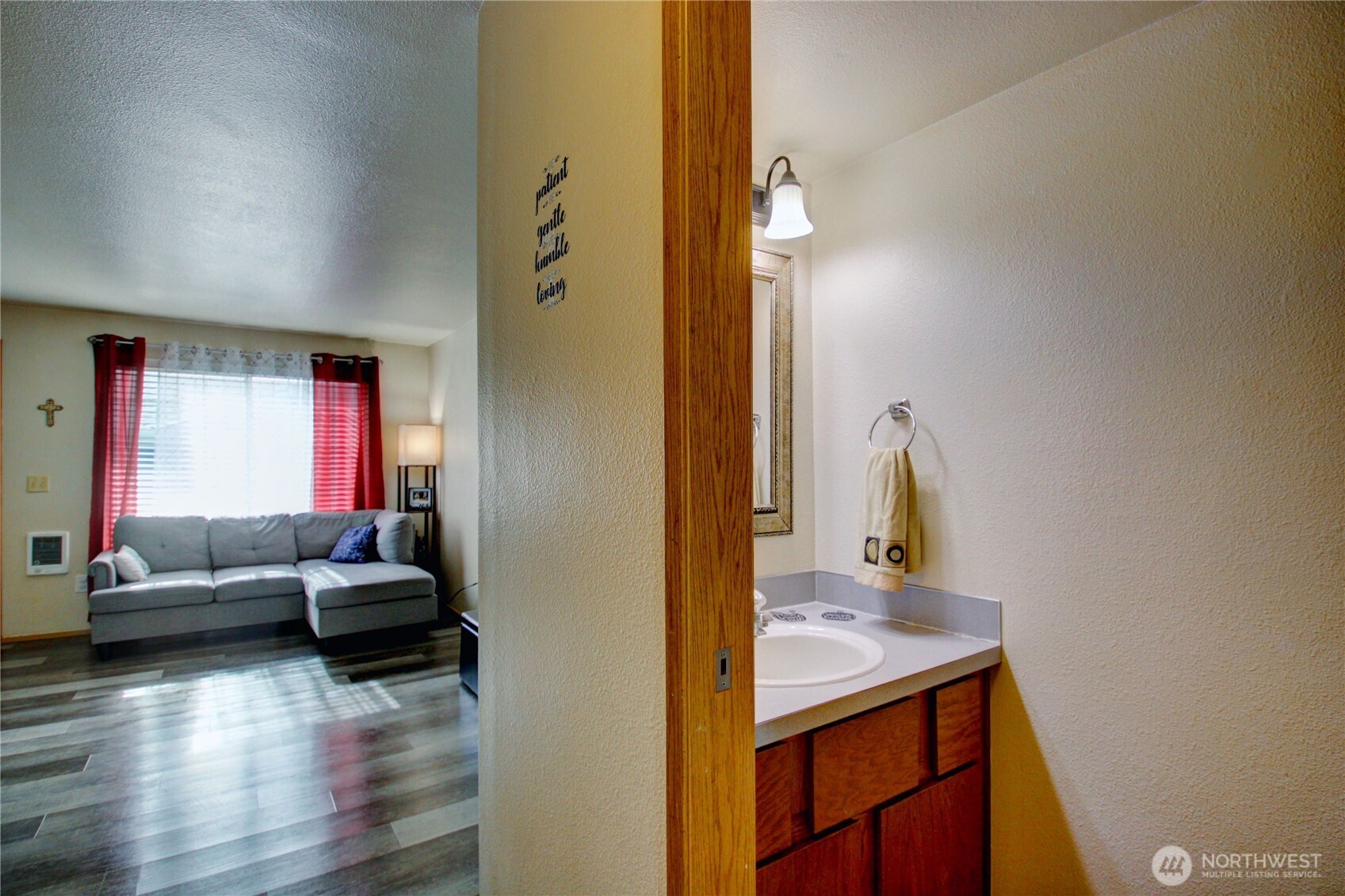 811 S Laventure Road #C, Mount Vernon, WA 98274