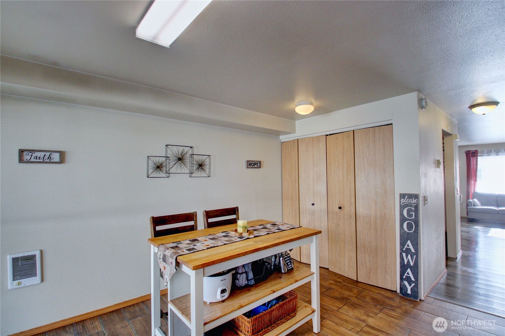 811 S Laventure Road #C, Mount Vernon, WA 98274