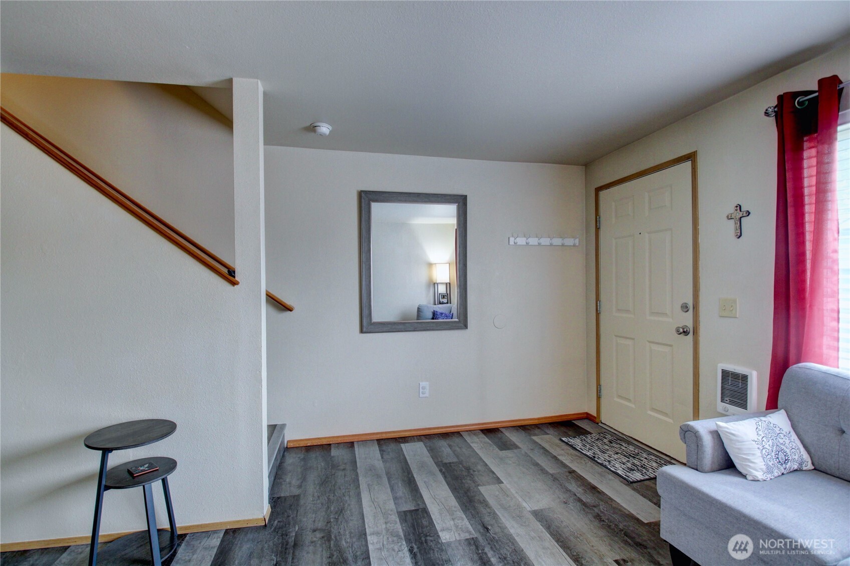 811 S Laventure Road #C, Mount Vernon, WA 98274