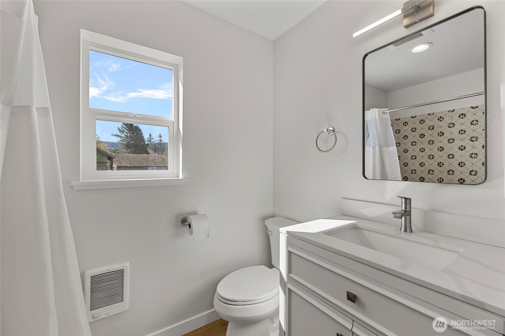 24578 Wicker Road , Sedro Woolley, WA 98284