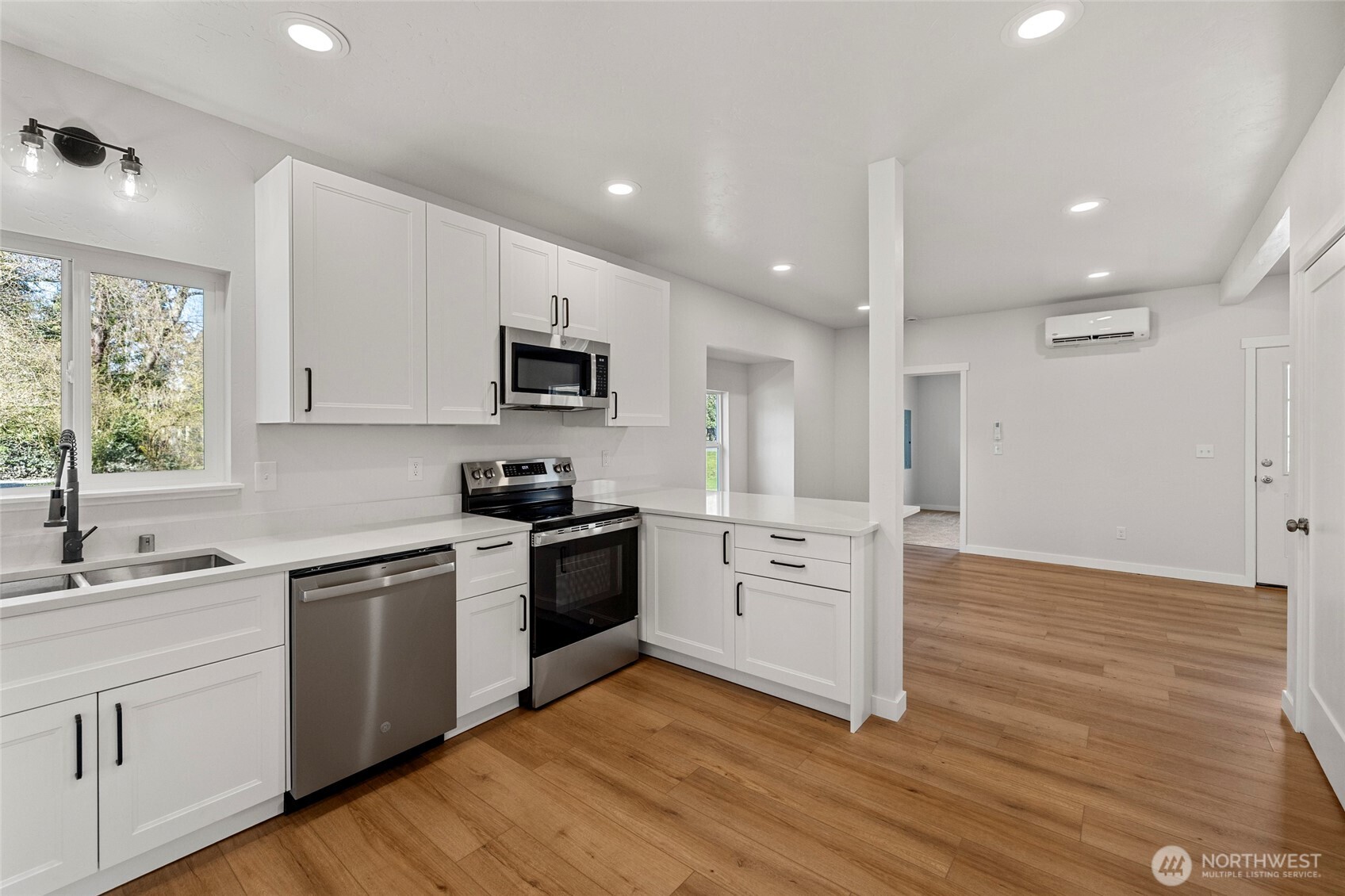 24578 Wicker Road , Sedro Woolley, WA 98284