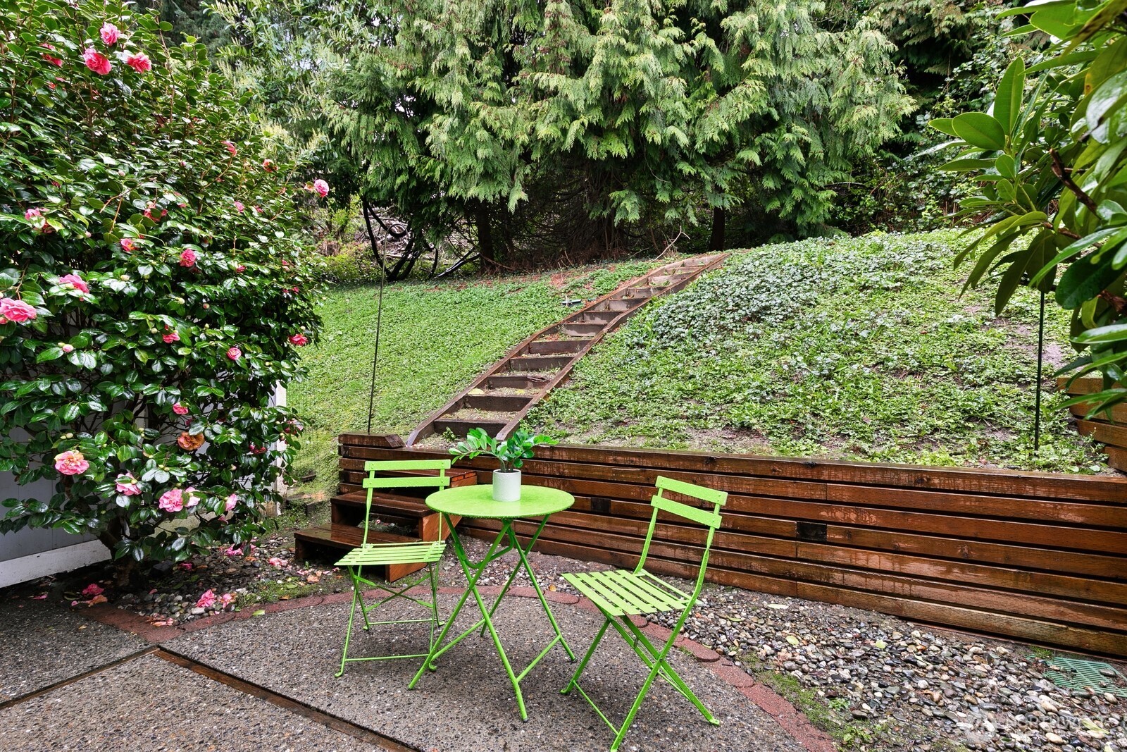 3835 25th Avenue W, Seattle, WA 98199