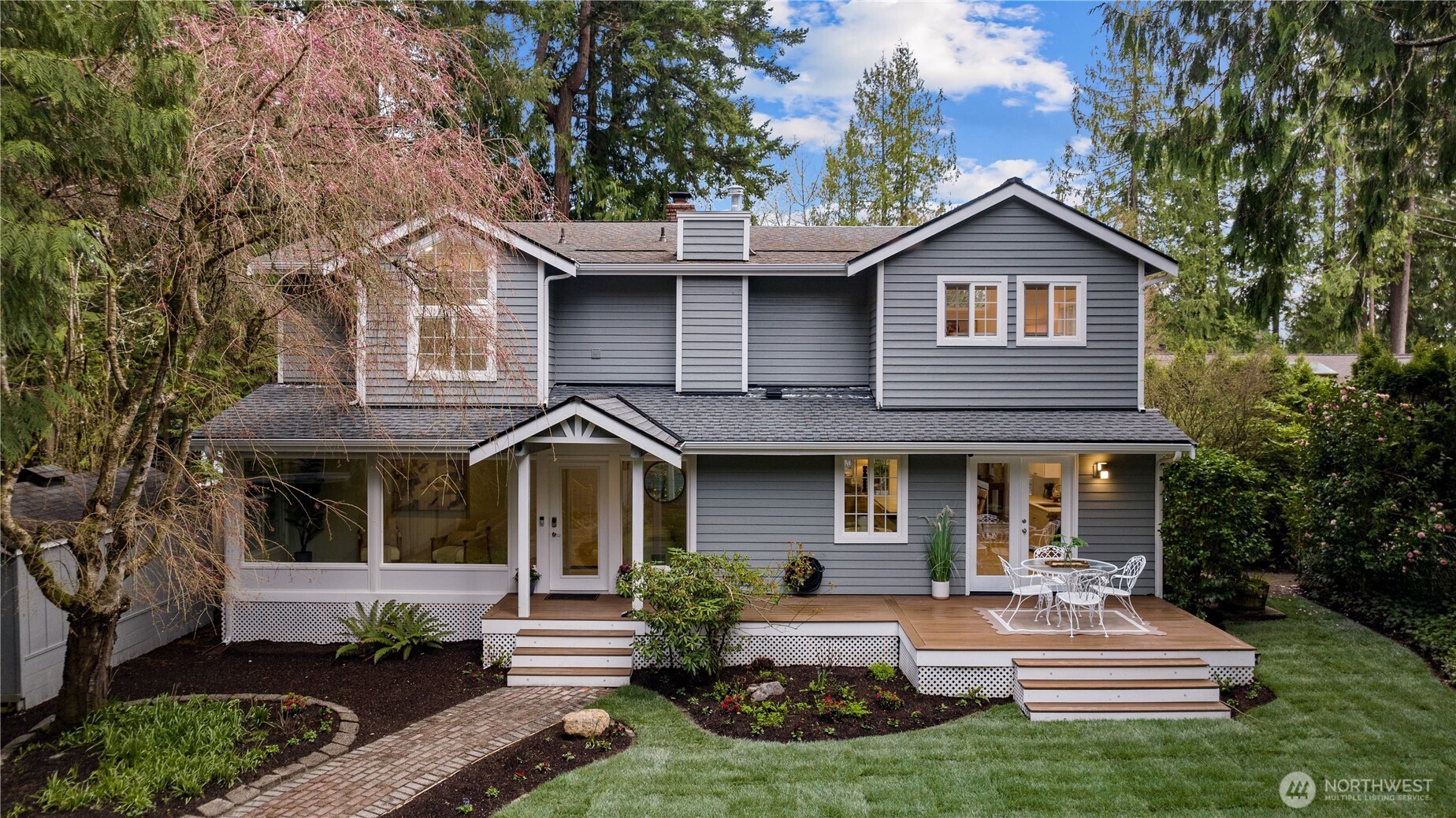 1626 W Beaver Lake Drive SE, Sammamish, WA 98075