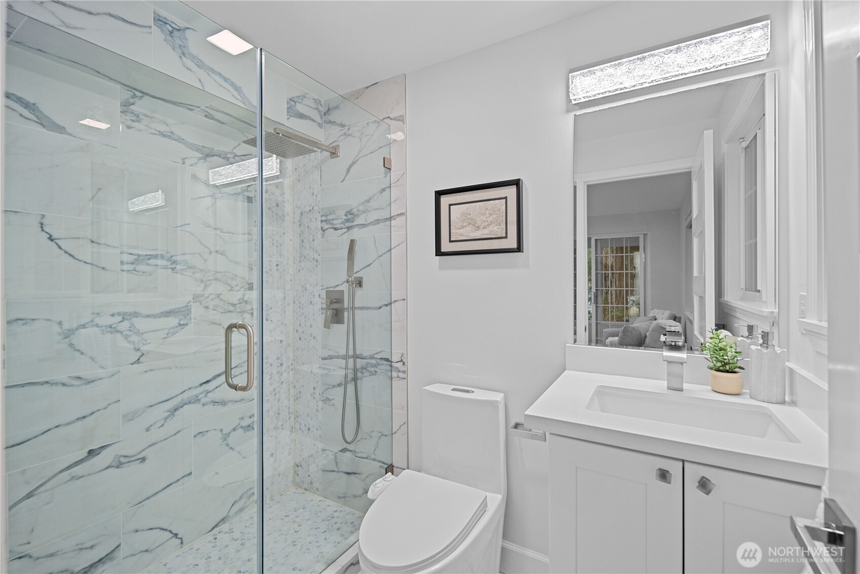 1626 W Beaver Lake Drive SE, Sammamish, WA 98075