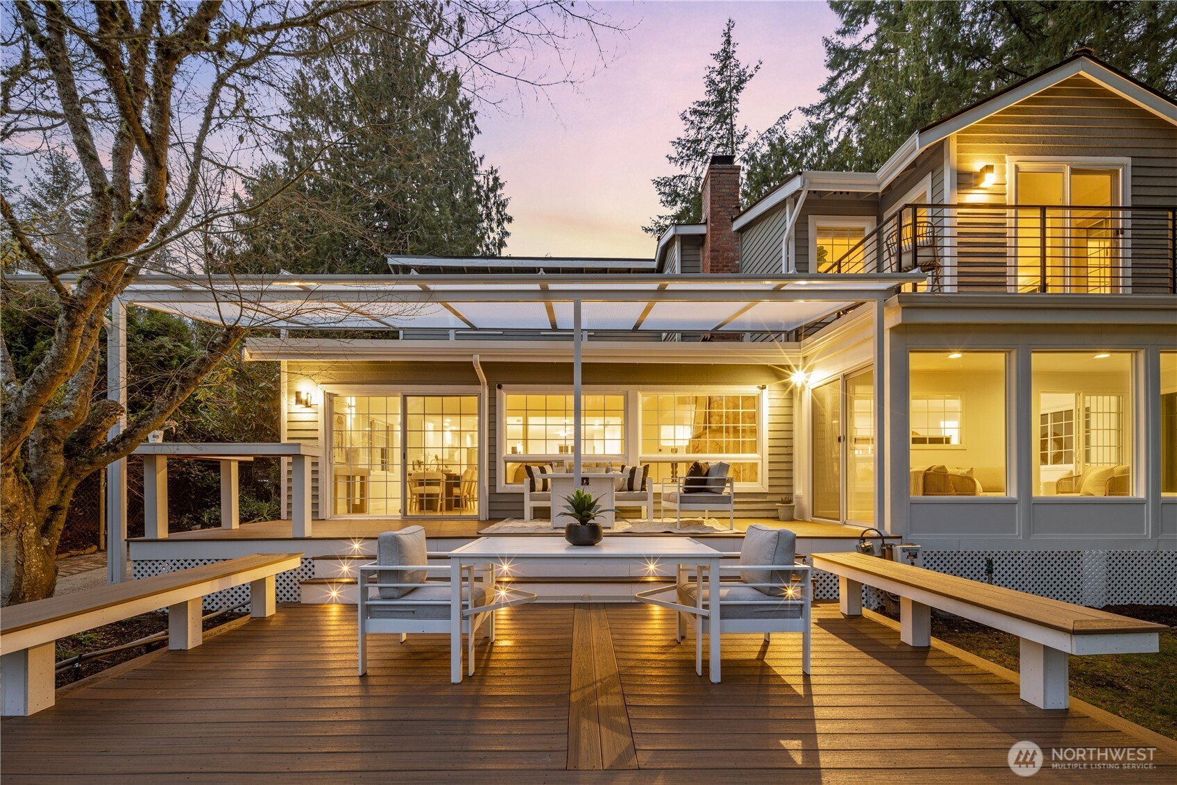 1626 W Beaver Lake Drive SE, Sammamish, WA 98075