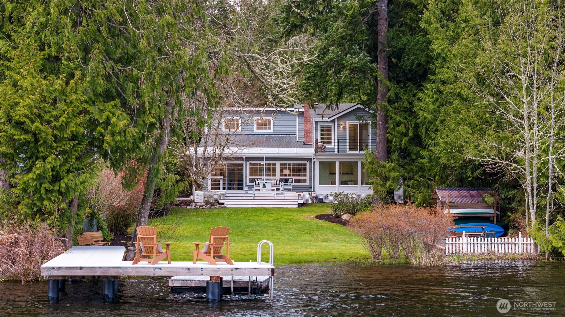 1626 W Beaver Lake Drive SE, Sammamish, WA 98075