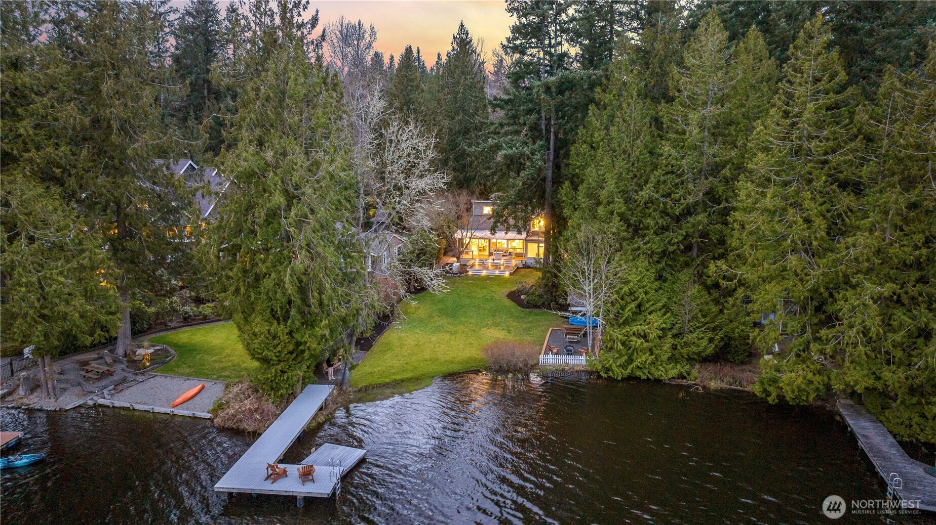 1626 W Beaver Lake Drive SE, Sammamish, WA 98075