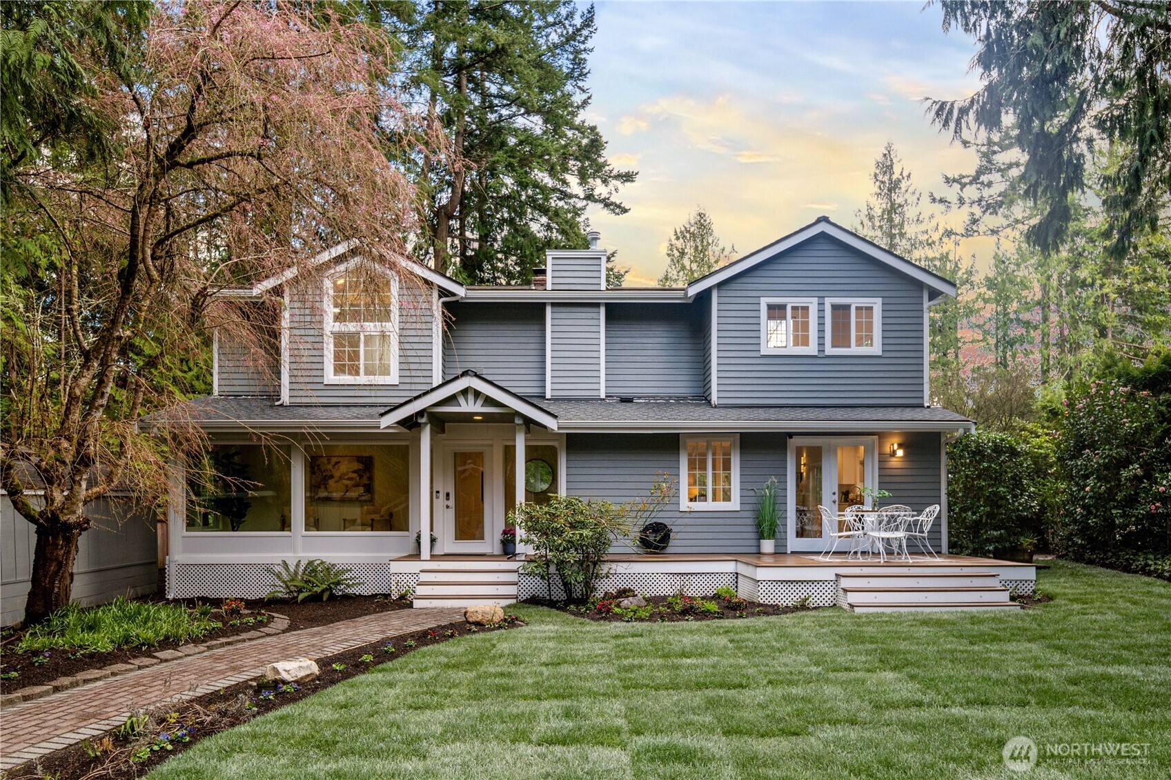 1626 W Beaver Lake Drive SE, Sammamish, WA 98075