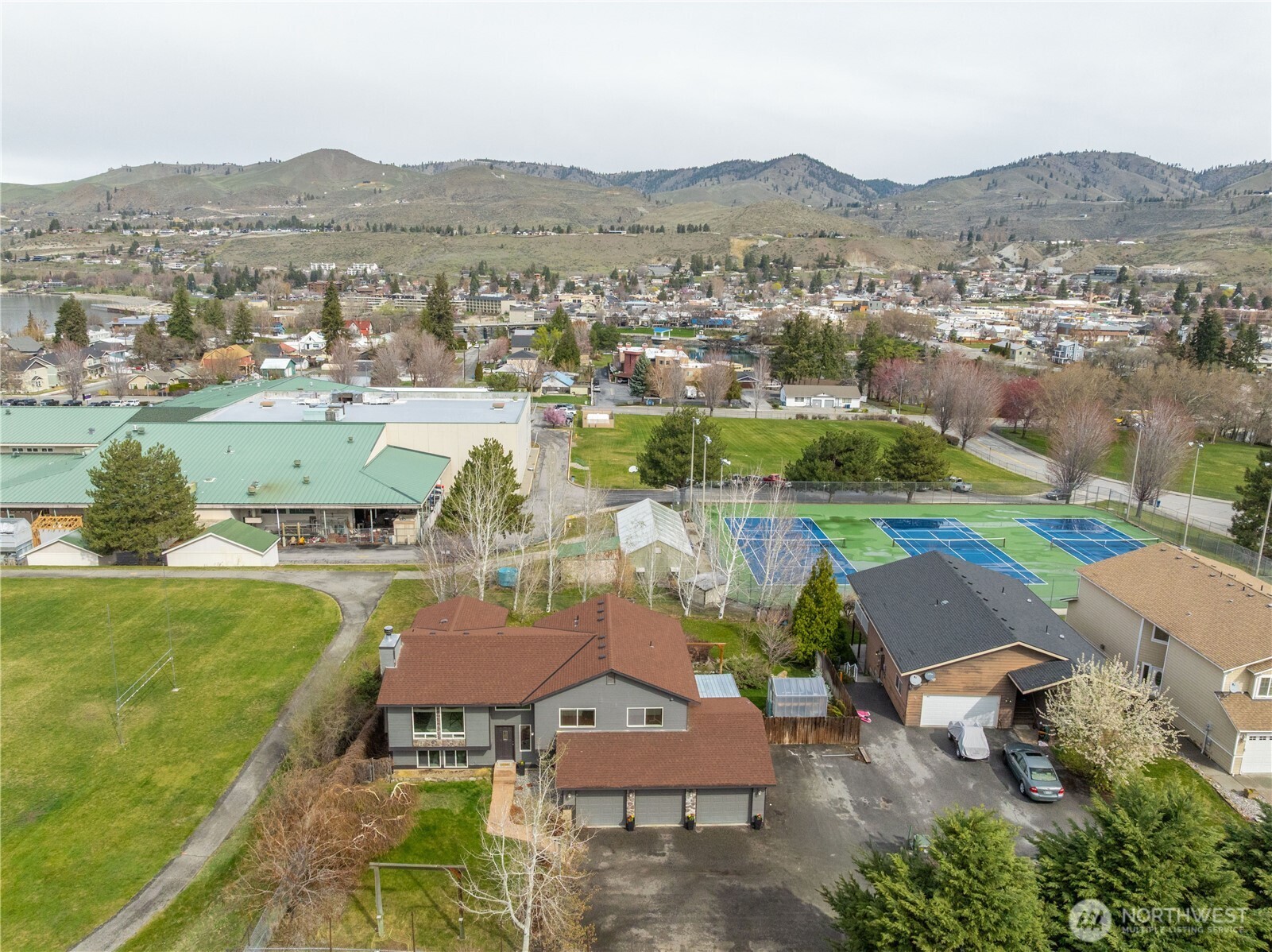 109 Nelmida Lane , Chelan, WA 98816