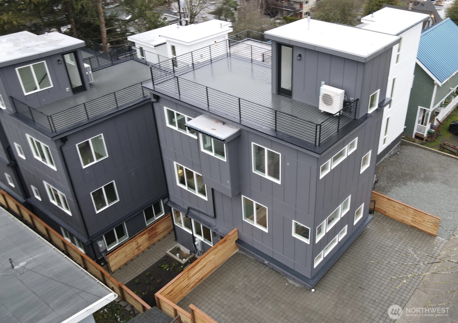 631 W Emerson Street , Seattle, WA 98119