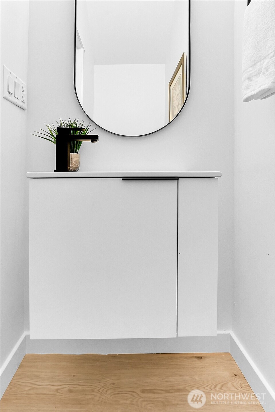 631 W Emerson Street , Seattle, WA 98119