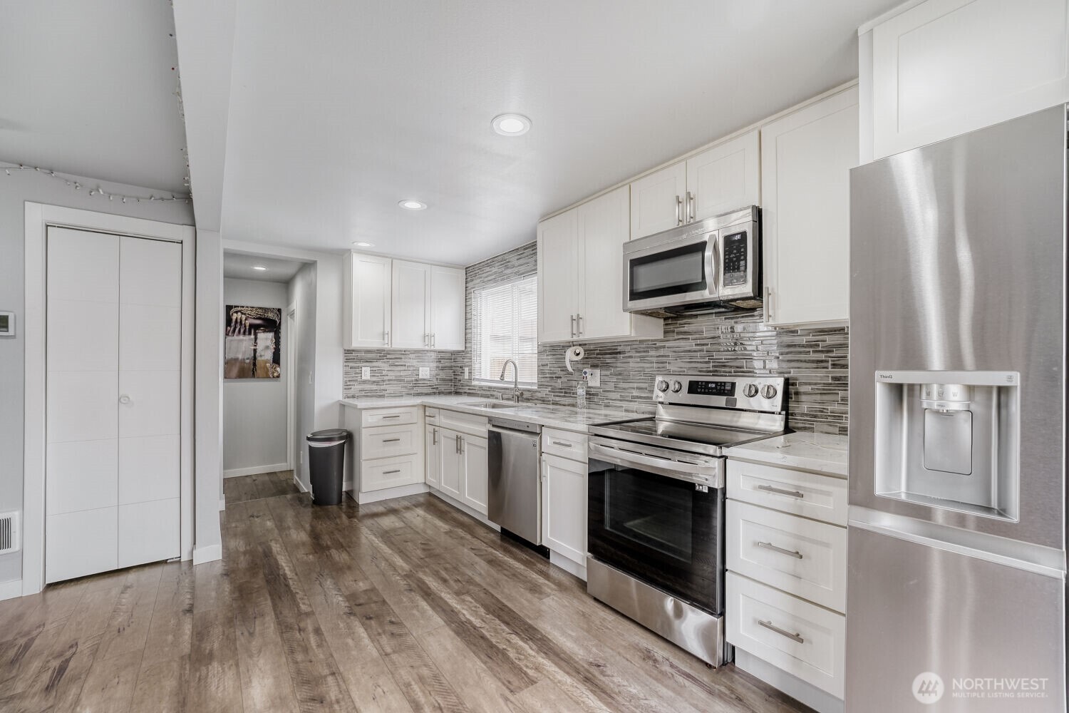 217 Tacoma Blvd S , Pacific, WA 98047