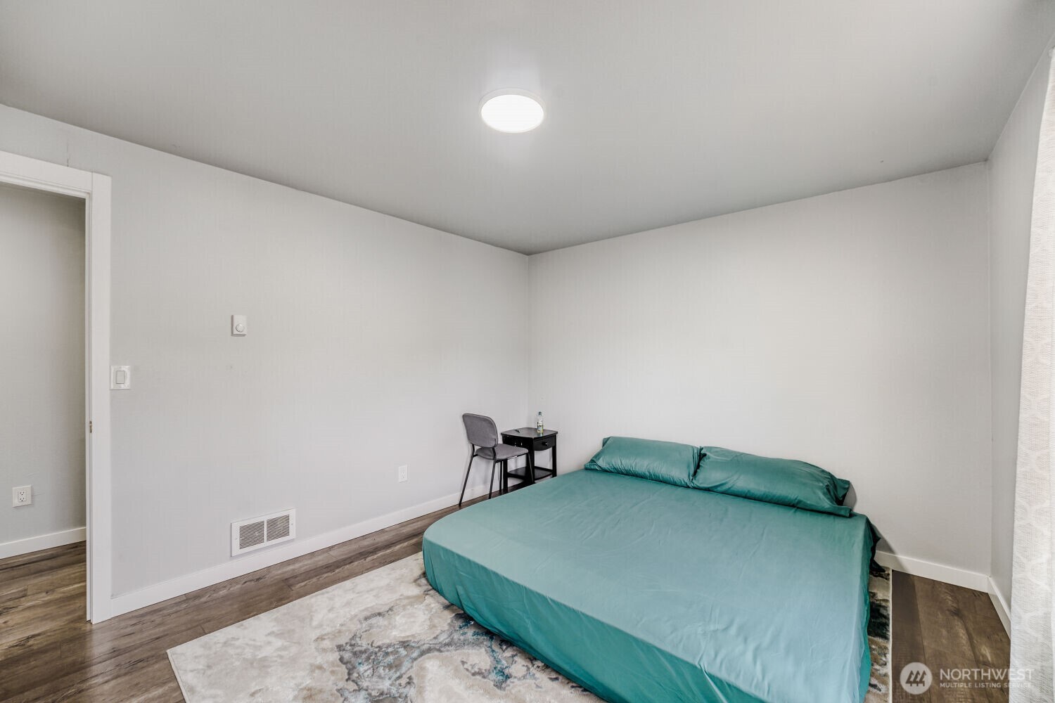 217 Tacoma Blvd S , Pacific, WA 98047