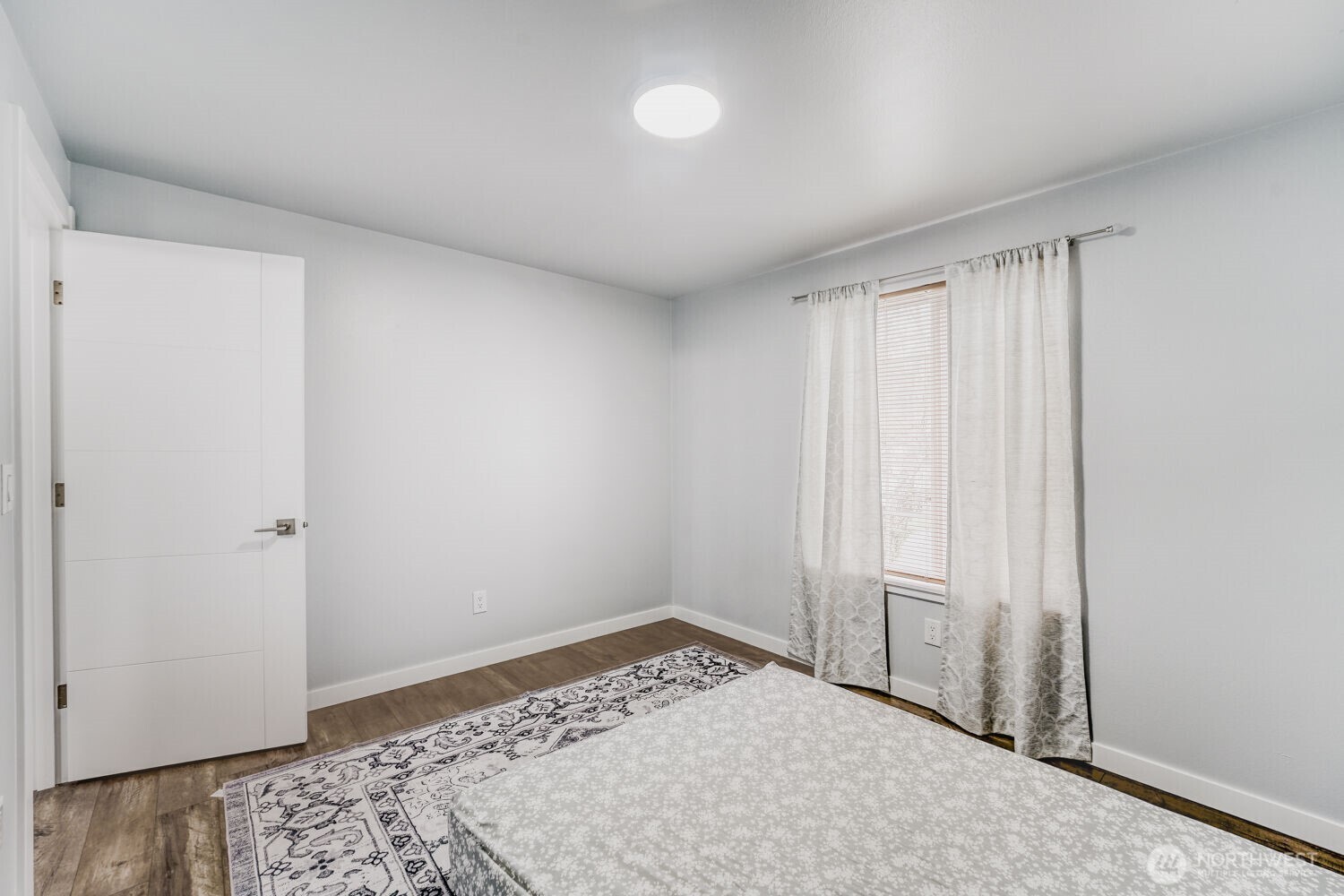 217 Tacoma Blvd S , Pacific, WA 98047