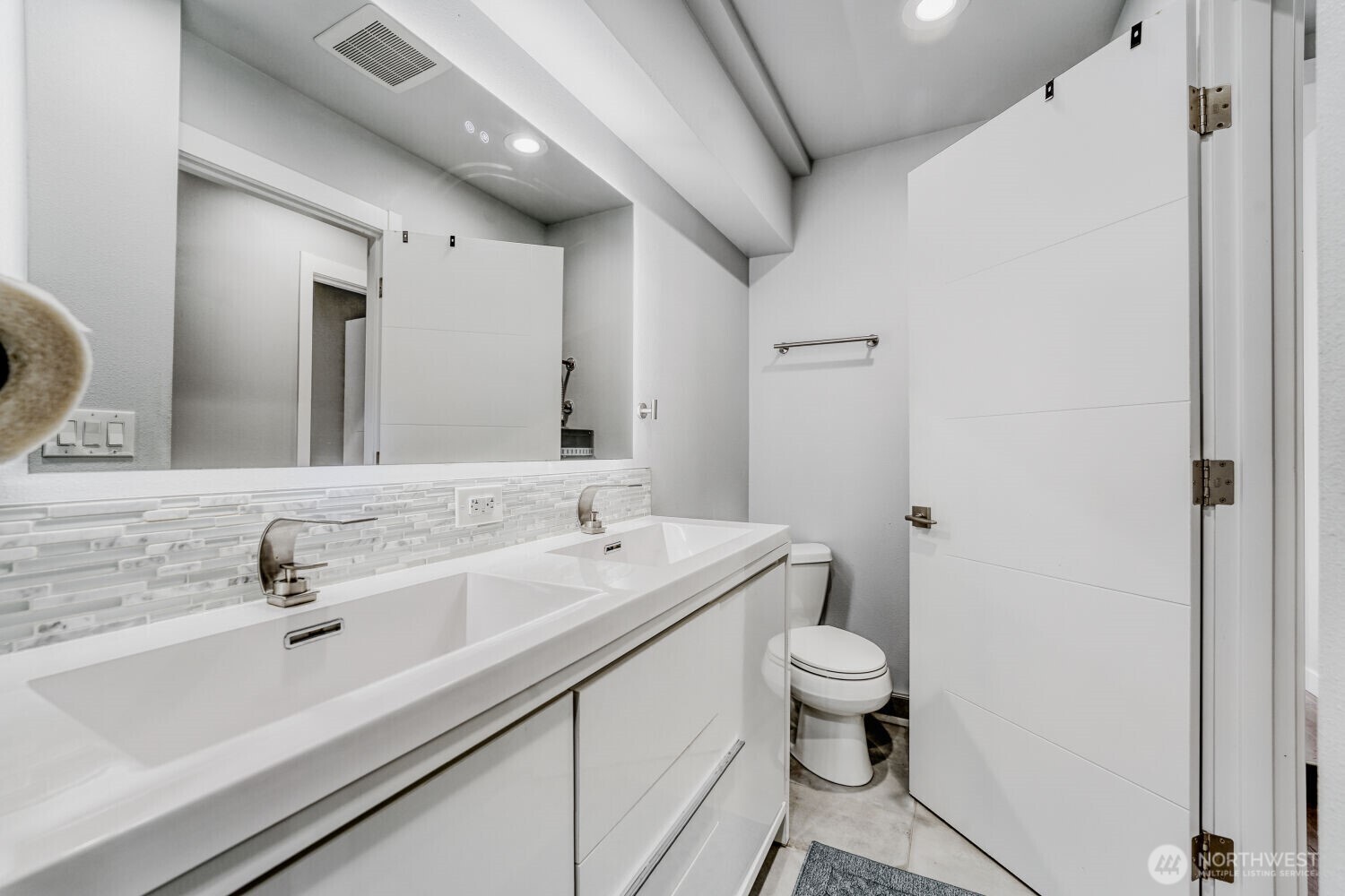 217 Tacoma Blvd S , Pacific, WA 98047