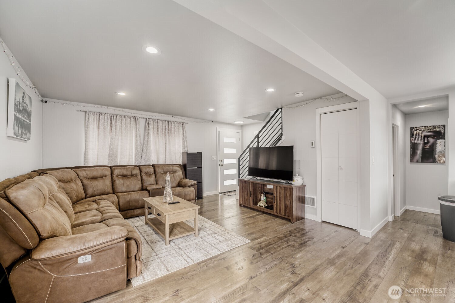 217 Tacoma Blvd S , Pacific, WA 98047