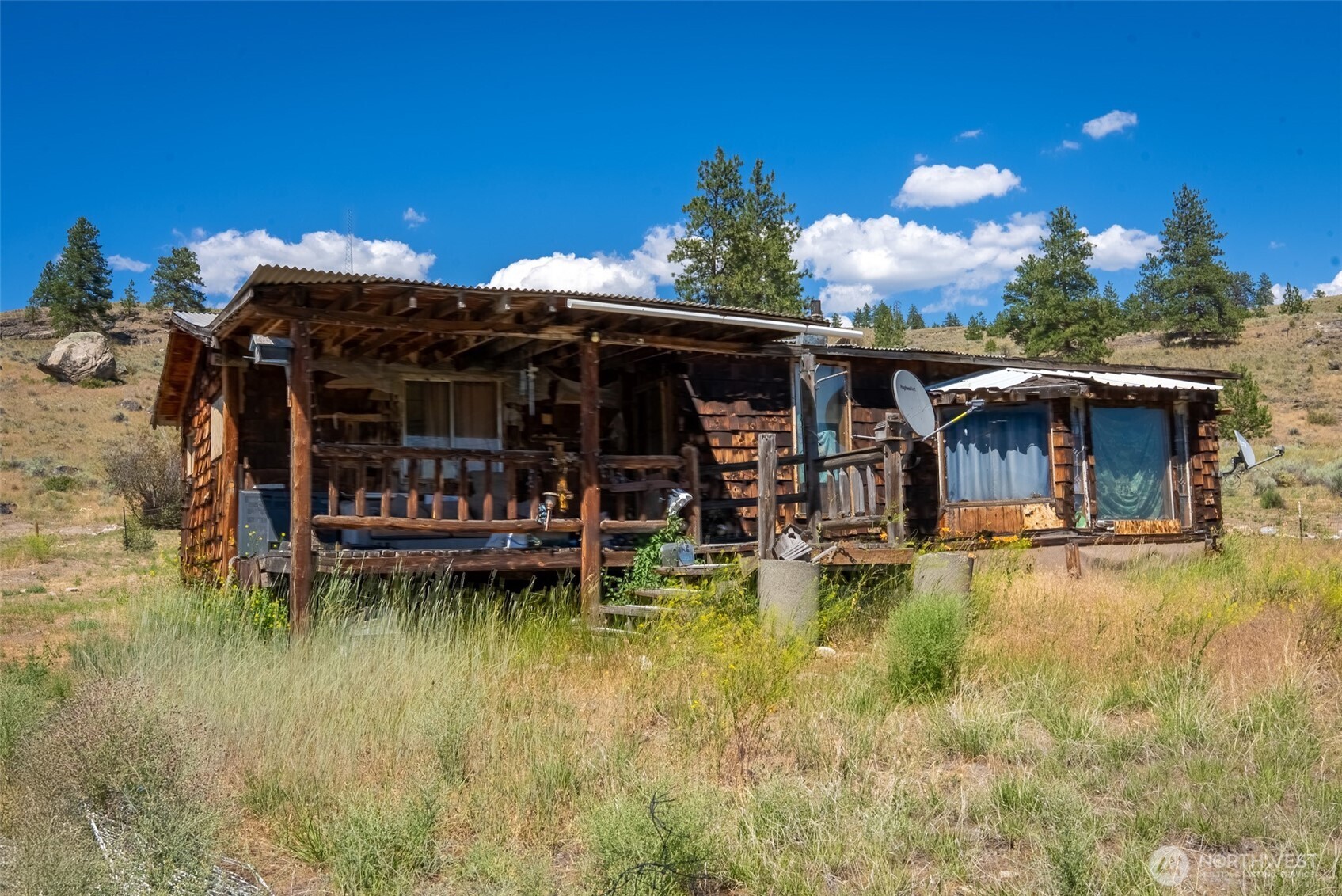 1287 State Route 20 , Tonasket, WA 98855