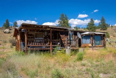 1287 State Route 20 , Tonasket, WA 98855