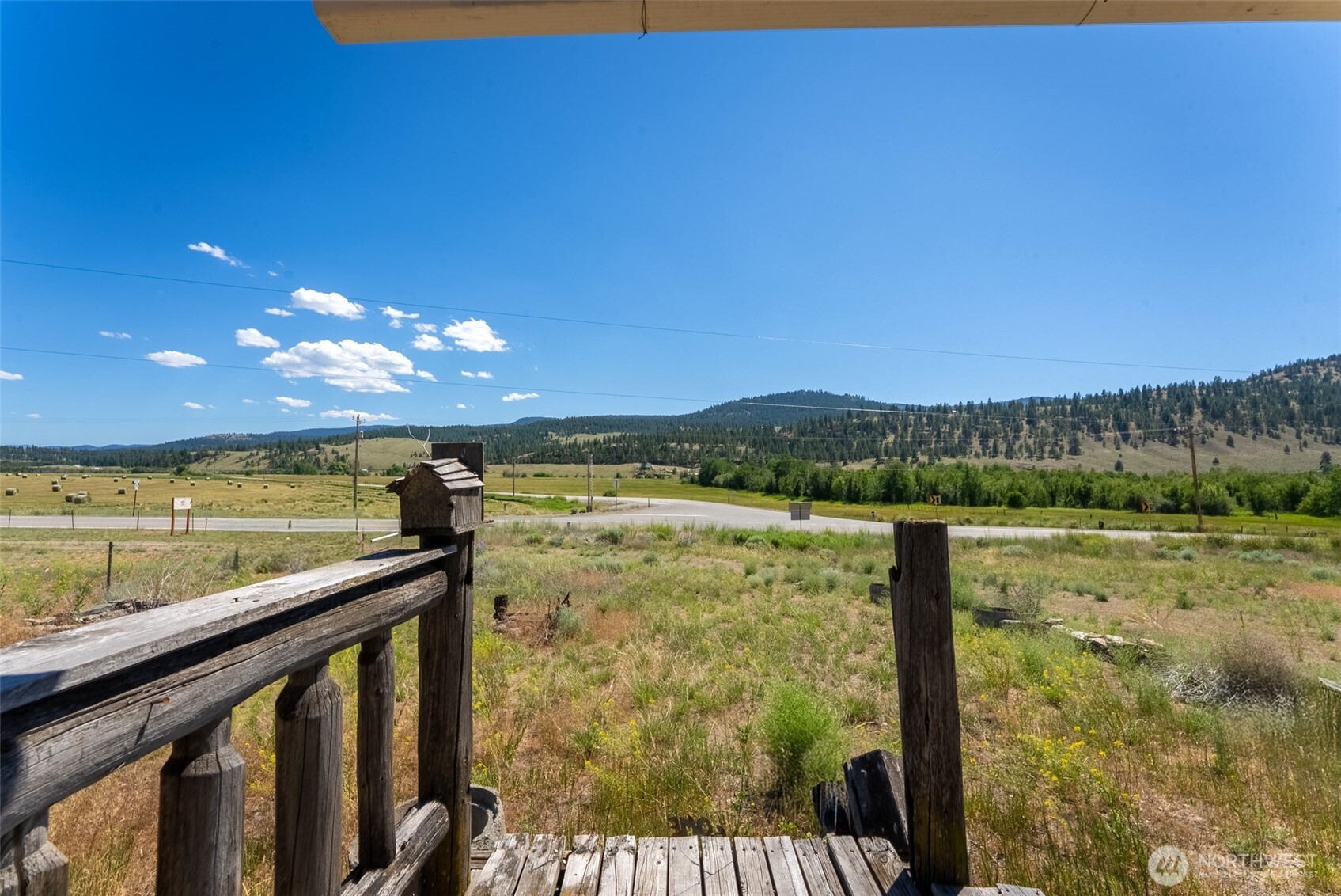 1287 State Route 20 , Tonasket, WA 98855