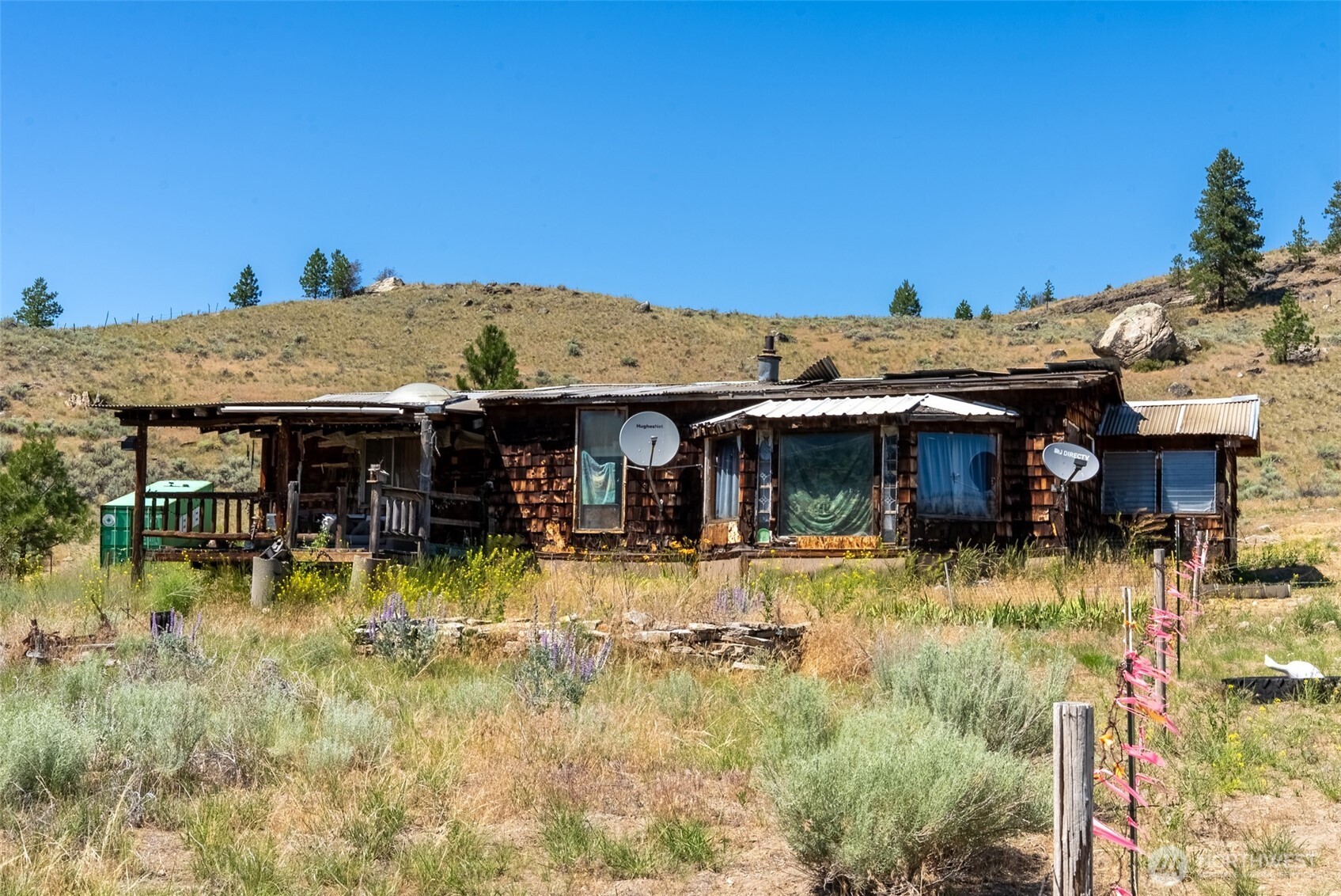 1287 State Route 20 , Tonasket, WA 98855