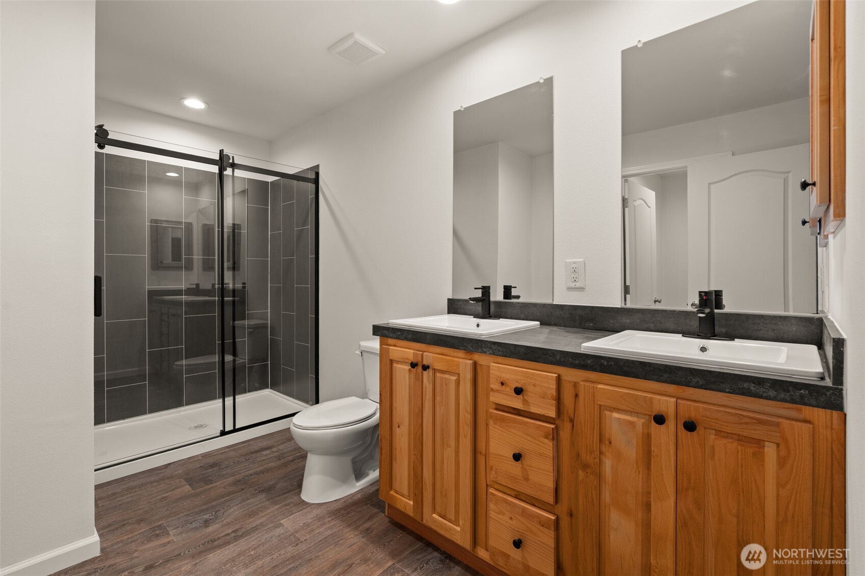 175 Boyd Rd , White Pass, WA 98377