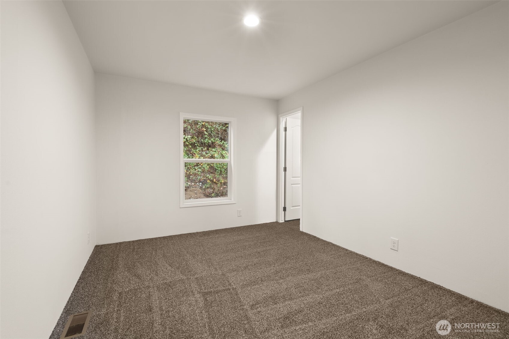 175 Boyd Rd , White Pass, WA 98377