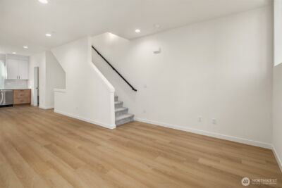 18017 2nd Avenue NE #B, Seattle, WA 98155 - Photo 11