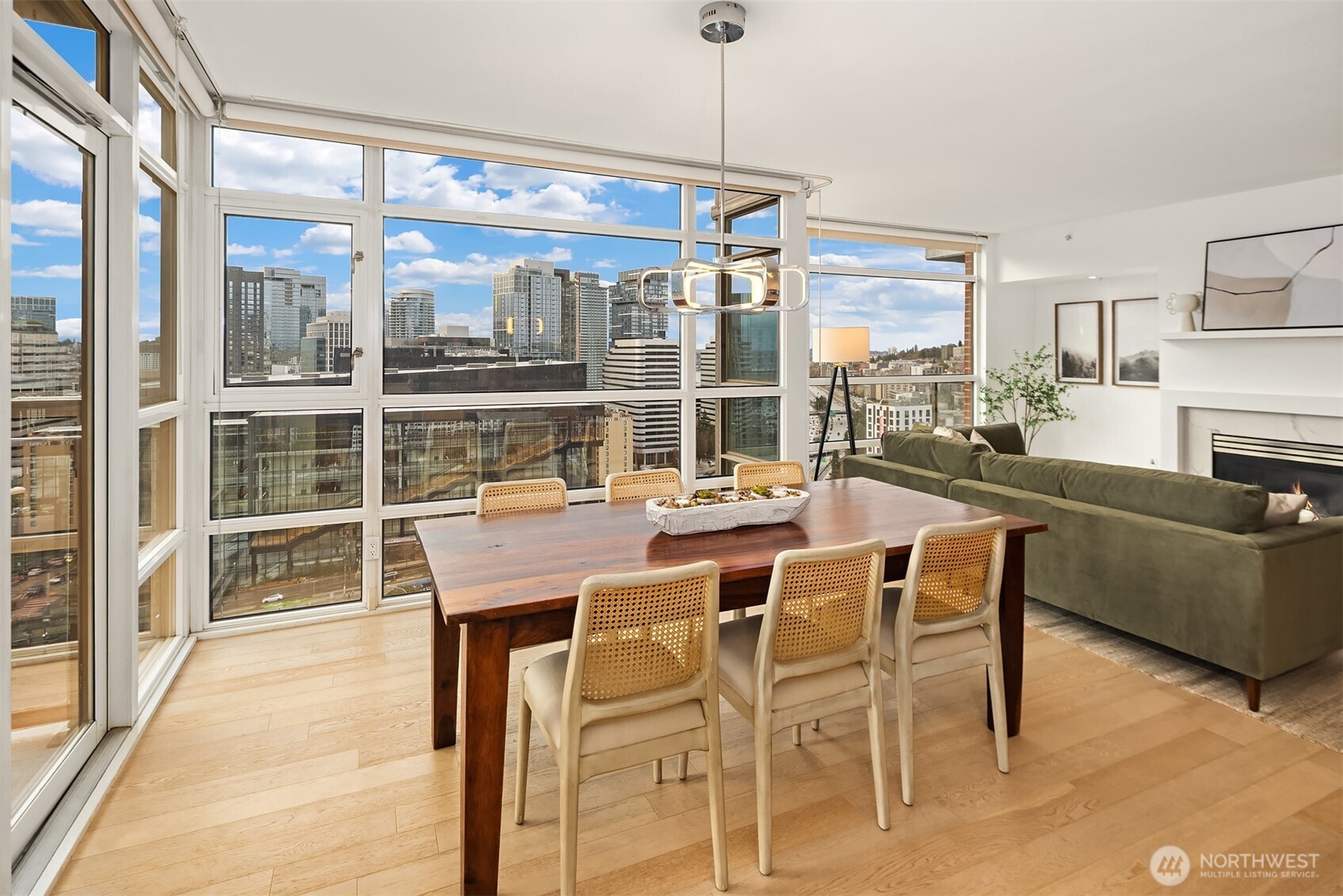 1420 Terry Avenue #1801, Seattle, WA 98101