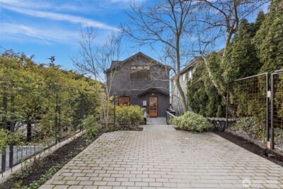 1524 10th Avenue W, Seattle, WA 98119 - Photo 2