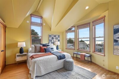 1524 10th Avenue W, Seattle, WA 98119 - Photo 13