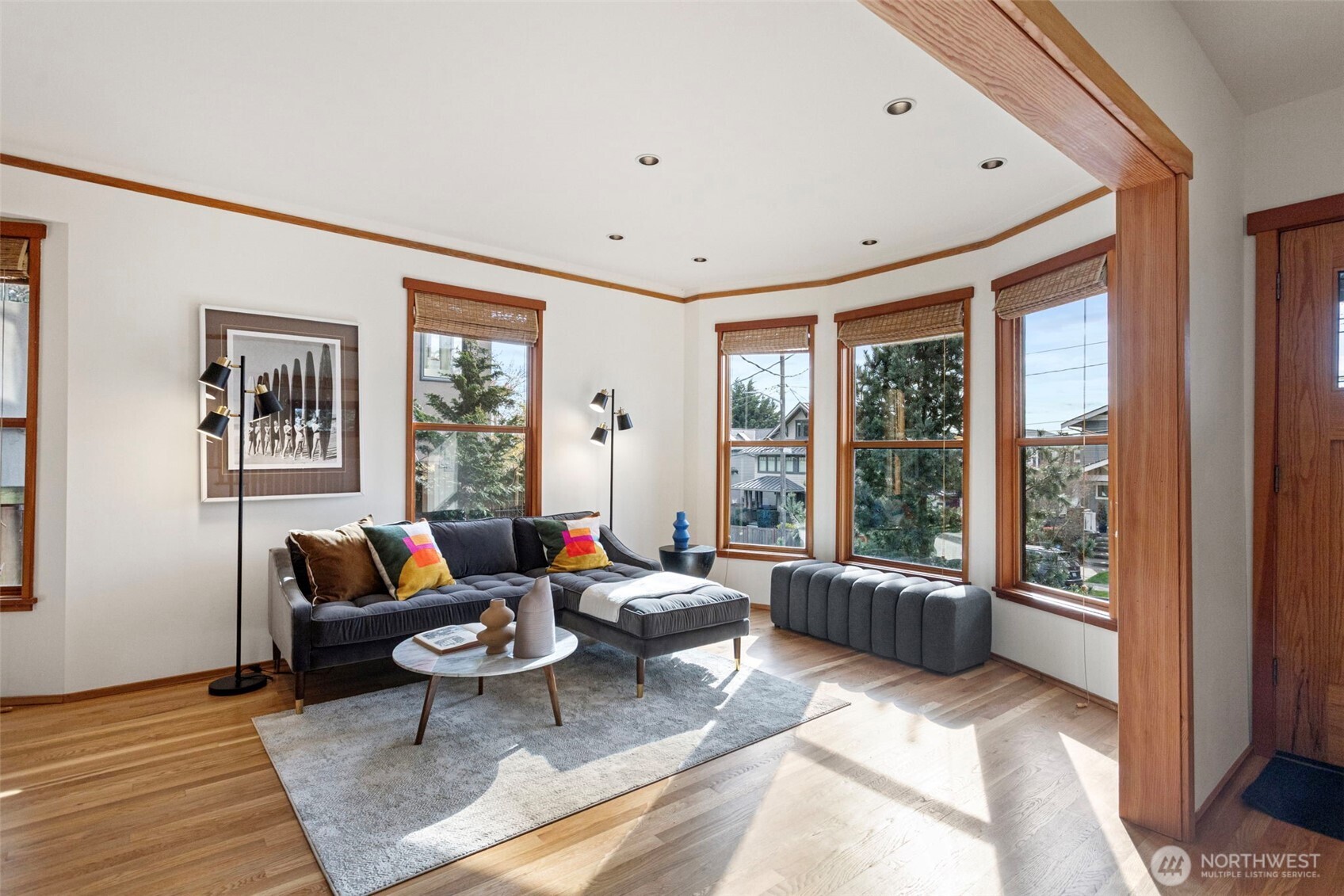 1524 10th Avenue W, Seattle, WA 98119