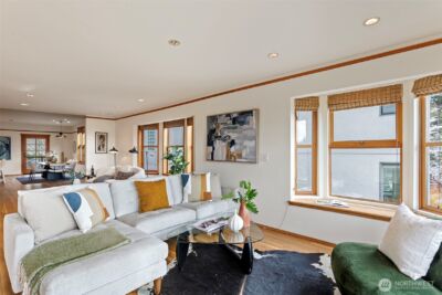 1524 10th Avenue W, Seattle, WA 98119 - Photo 6