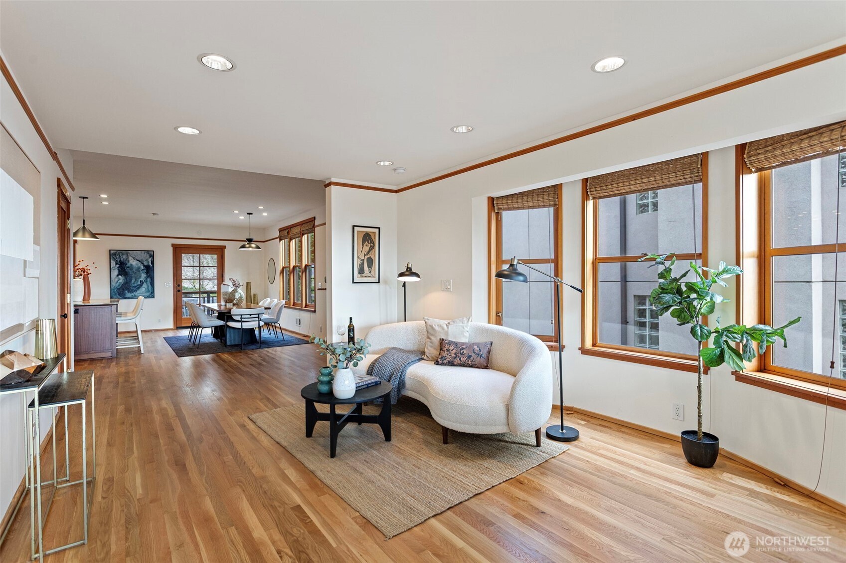 1524 10th Avenue W, Seattle, WA 98119