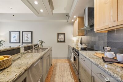 2030 Western Avenue #614, Seattle, WA 98121 - Photo 12