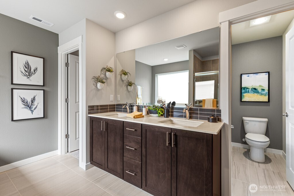 4027 Hyde Loop NE #115, Olympia, WA 98506