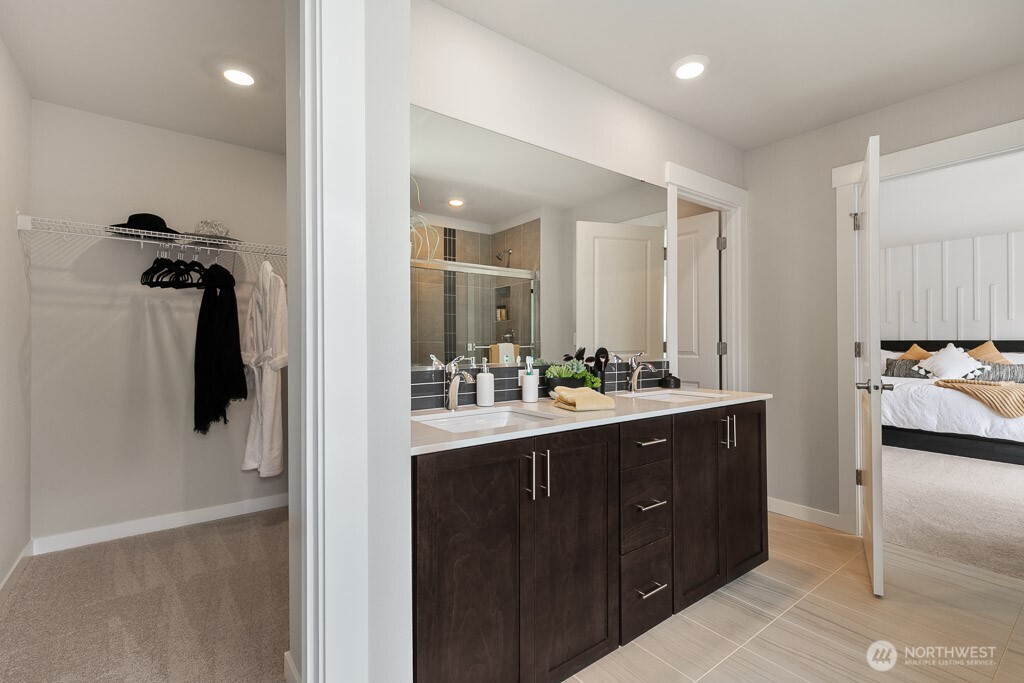 4027 Hyde Loop NE #115, Olympia, WA 98506