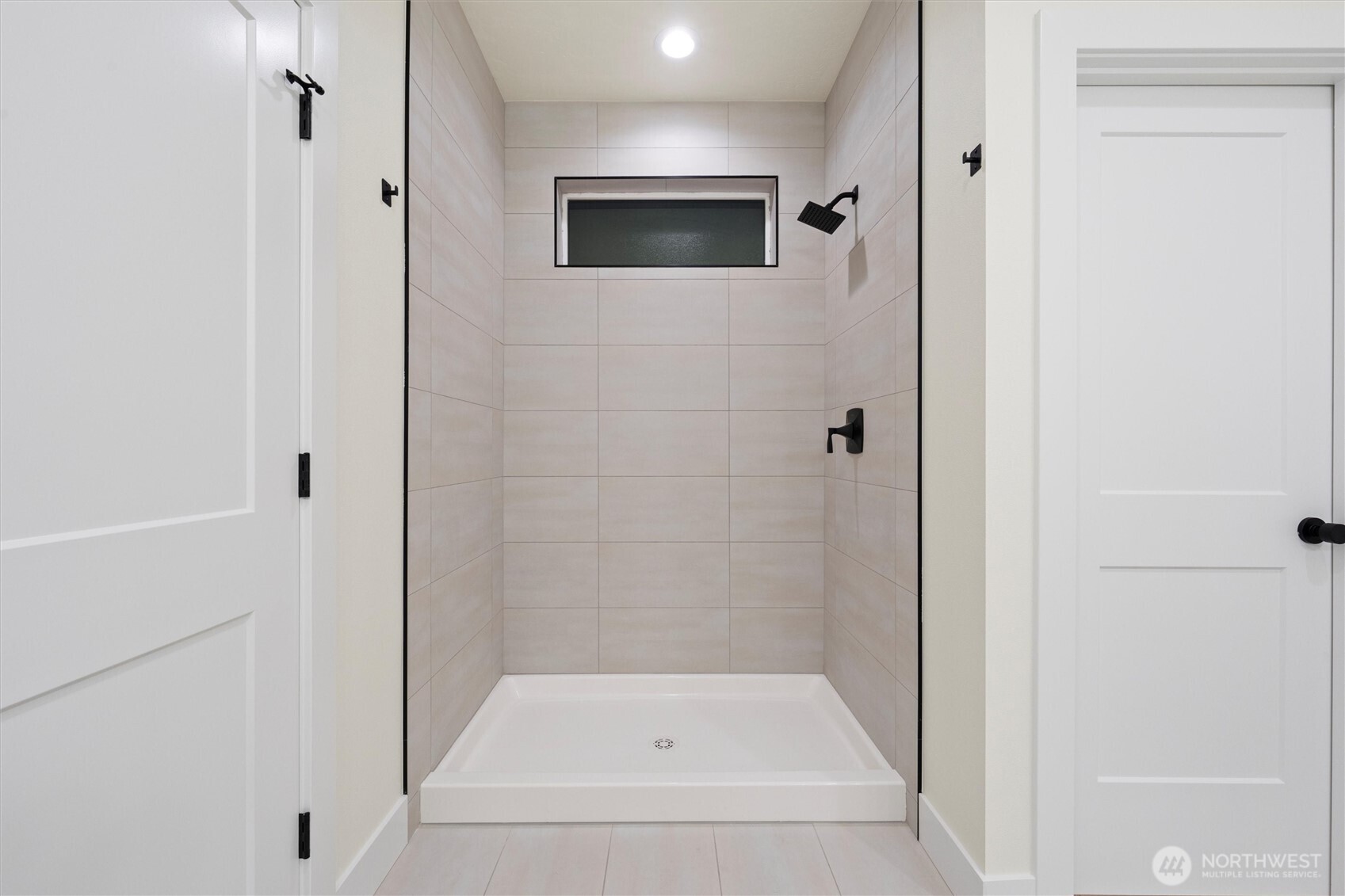 744 N WIDGEON Street , Moses Lake, WA 98837