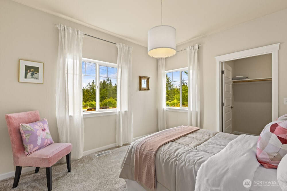 3707 Simmons Heights Lane SW, Tumwater, WA 98512