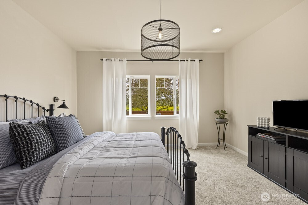 3707 Simmons Heights Lane SW, Tumwater, WA 98512