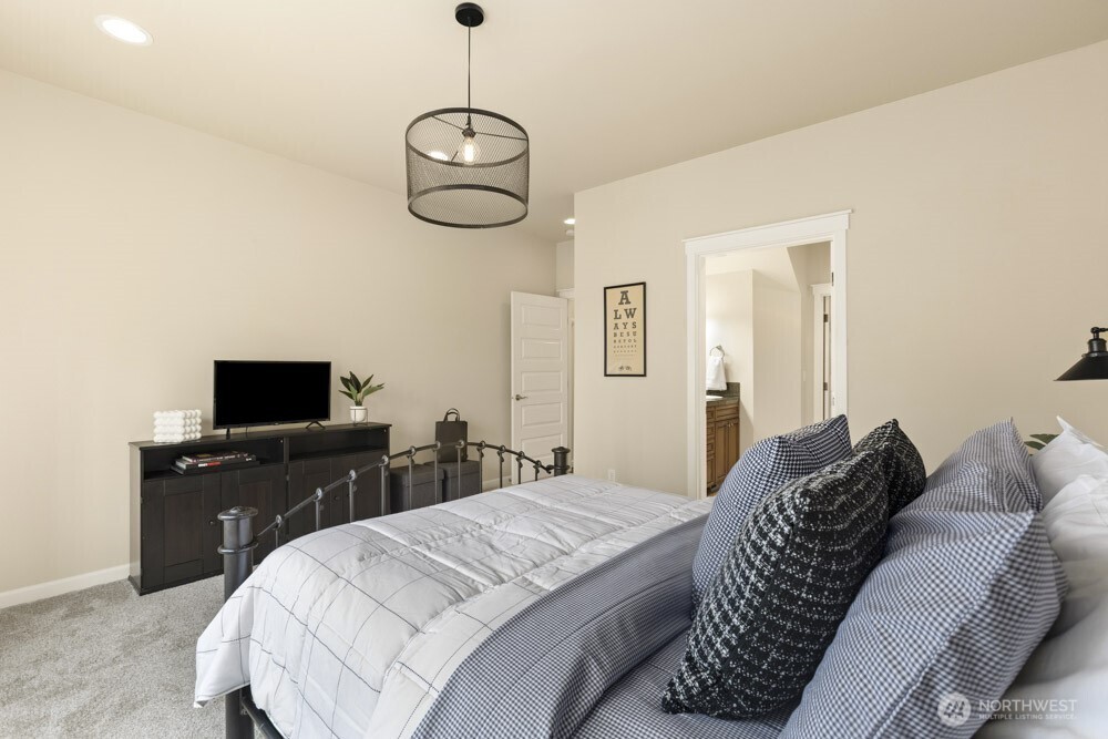 3707 Simmons Heights Lane SW, Tumwater, WA 98512