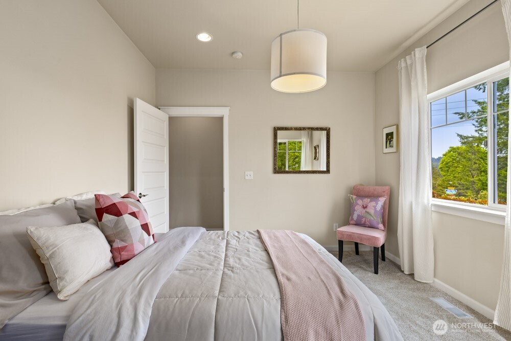 3707 Simmons Heights Lane SW, Tumwater, WA 98512