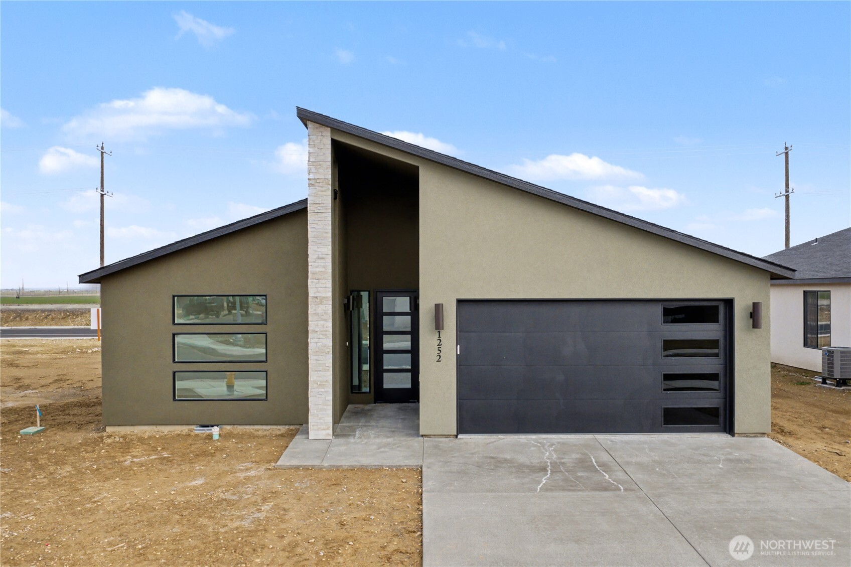 739 N Muscovy Street , Moses Lake, WA 98837