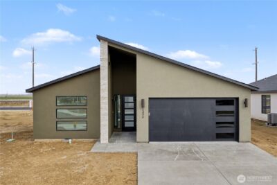 739 N Muscovy Street , Moses Lake, WA 98837