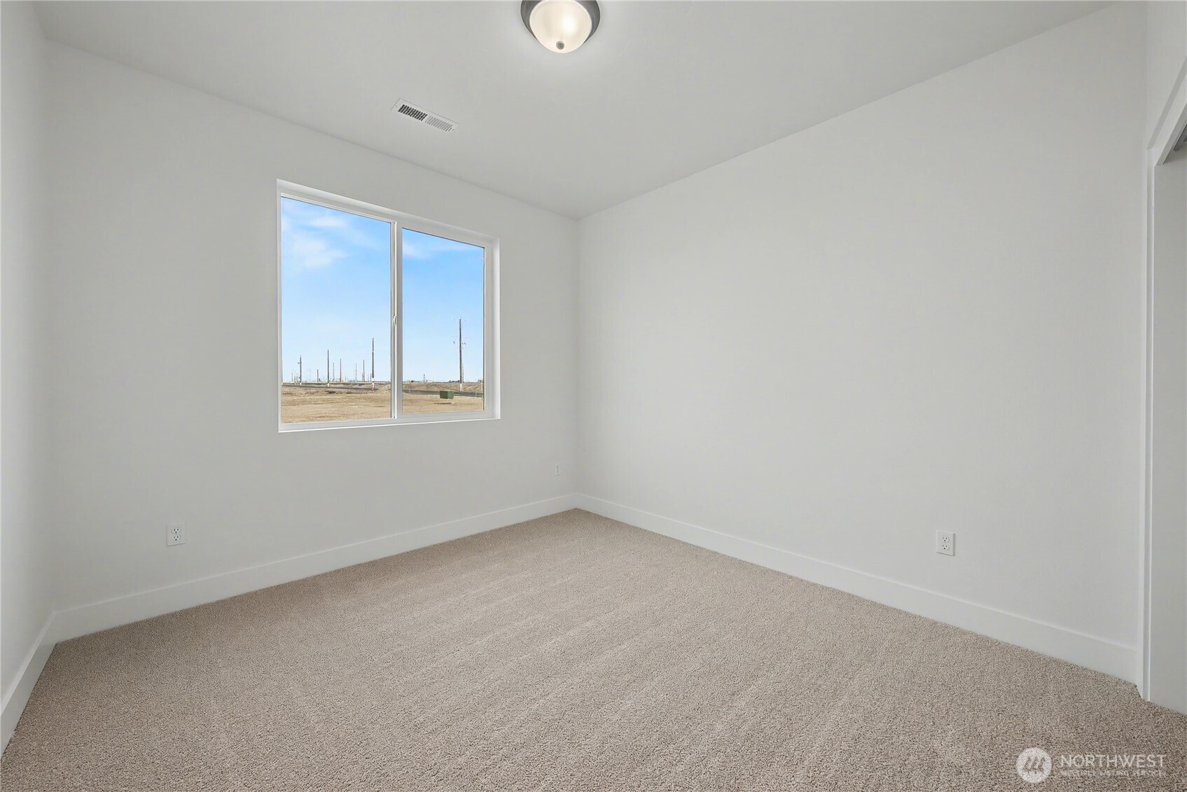 739 N Muscovy Street , Moses Lake, WA 98837