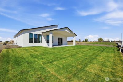 739 N Muscovy Street , Moses Lake, WA 98837 - Photo 2